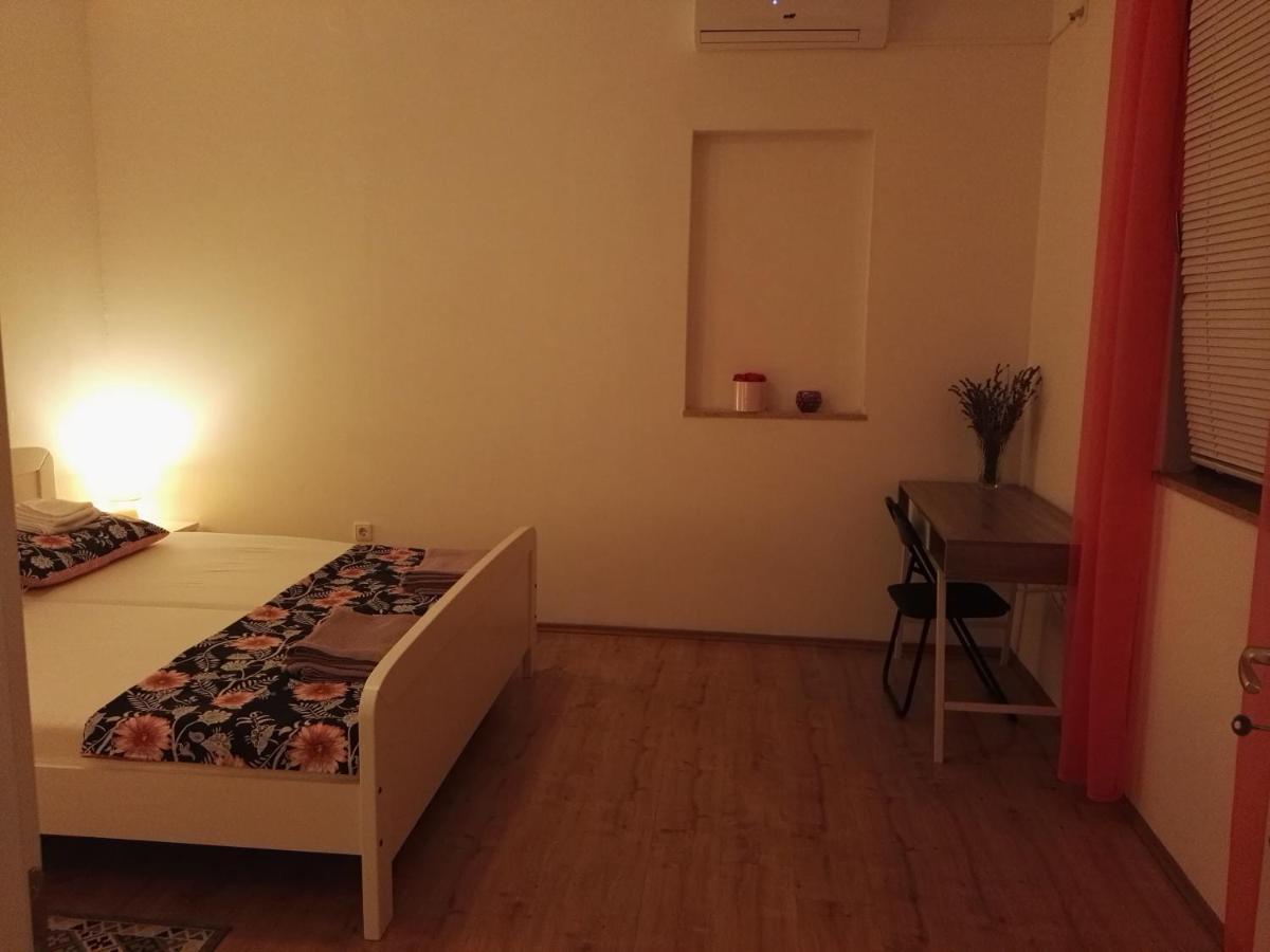 Mara Appartamento Pola Esterno foto