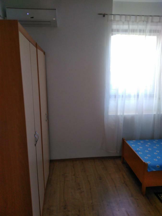 Mara Appartamento Pola Esterno foto