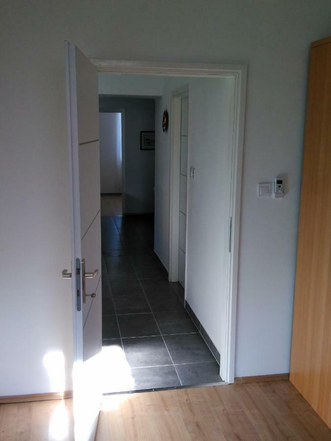 Mara Appartamento Pola Esterno foto